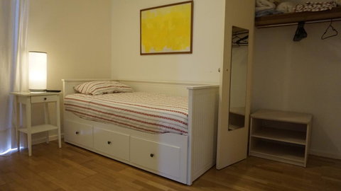 Relax, Bright & Airy Garden Villa - Dalby Accommodation 9