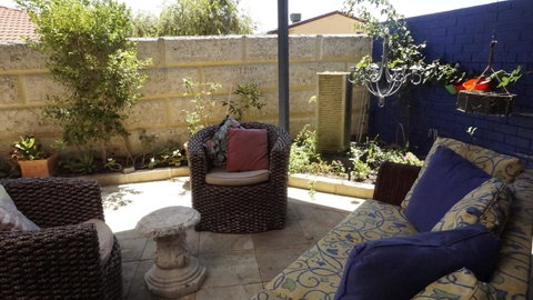 Relax, Bright & Airy Garden Villa - Dalby Accommodation 0