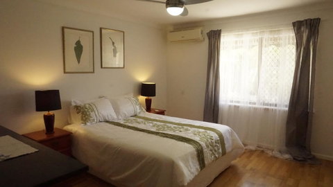 Relax, Bright & Airy Garden Villa - Dalby Accommodation 38