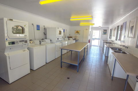 RAC Exmouth Cape Holiday Park - Dalby Accommodation 14