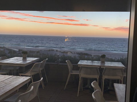 SEA BREEZE â€“ Between Cottesloe Beach & Swan River - Dalby Accommodation 22