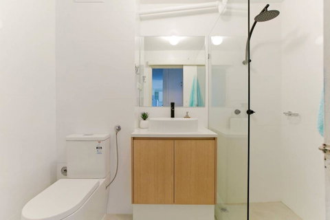 SEA BREEZE â€“ Between Cottesloe Beach & Swan River - Dalby Accommodation 5