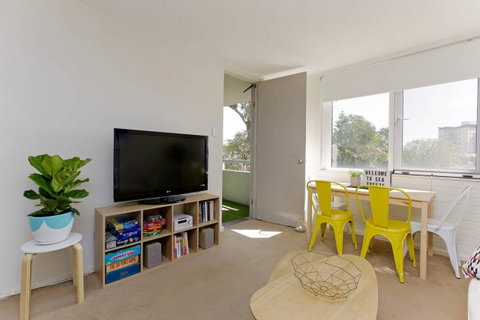 SEA BREEZE â€“ Between Cottesloe Beach & Swan River - Dalby Accommodation 19