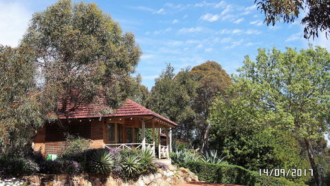 Eleebana Guest House - Dalby Accommodation 18
