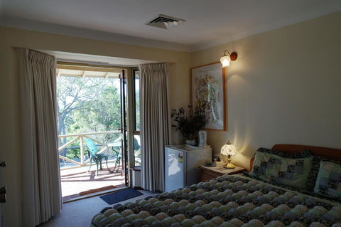 Eleebana Guest House - Dalby Accommodation 40