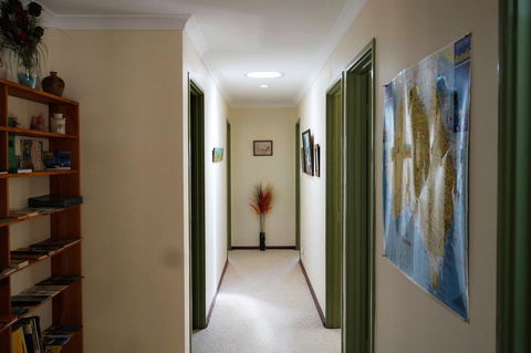 Eleebana Guest House - Dalby Accommodation 41