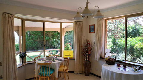 Eleebana Guest House - Dalby Accommodation 30
