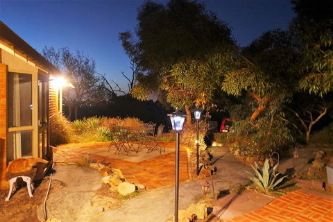 Eleebana Guest House - Dalby Accommodation 36