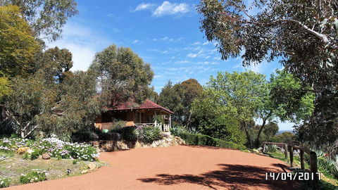 Eleebana Guest House - Dalby Accommodation 19