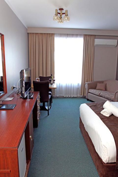 Hospitality Esperance SureStay Collection By Best Western - Dalby Accommodation 43