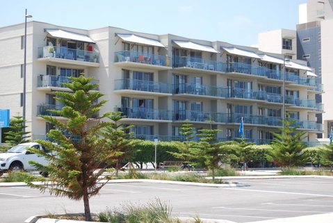 Absolute Beachfront Scarborough - Dalby Accommodation 9