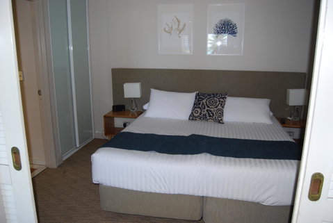Absolute Beachfront Scarborough - Dalby Accommodation 5
