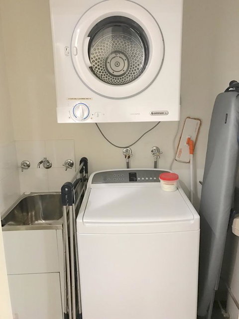 Arcus Apartment - Dalby Accommodation 13