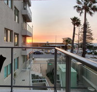Sandcastles Beachfront  Luxury Retreat Apartment - Dalby Accommodation