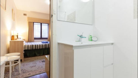 Broadway Apartments - Dalby Accommodation 5
