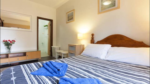 Broadway Apartments - Dalby Accommodation 7