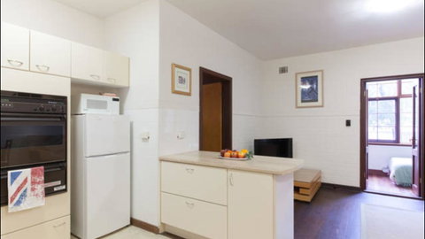 Broadway Apartments - Dalby Accommodation 1