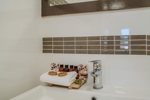 Canning Bridge Auto Lodge - Dalby Accommodation 23