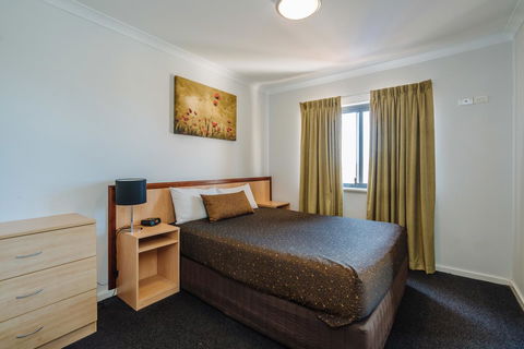 Canning Bridge Auto Lodge - Dalby Accommodation 44
