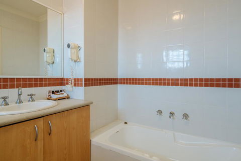 Canning Bridge Auto Lodge - Dalby Accommodation 1