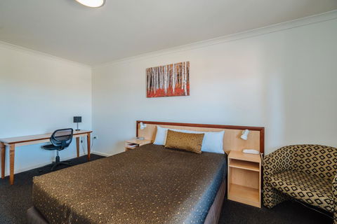 Canning Bridge Auto Lodge - Dalby Accommodation 3