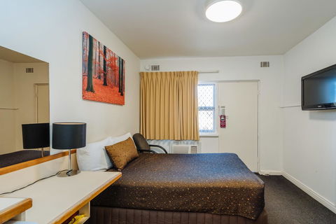 Canning Bridge Auto Lodge - Dalby Accommodation 20