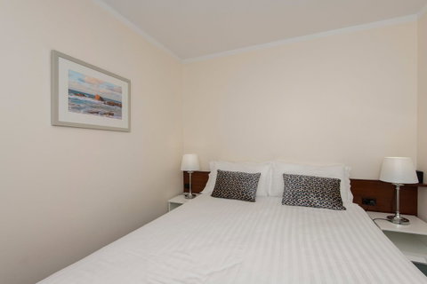 Trinity On Hampden - Dalby Accommodation 11