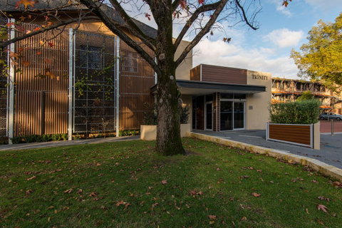 Trinity On Hampden - Dalby Accommodation 3