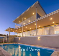 32 Corella Court - Private Jetty and Pool - Dalby Accommodation