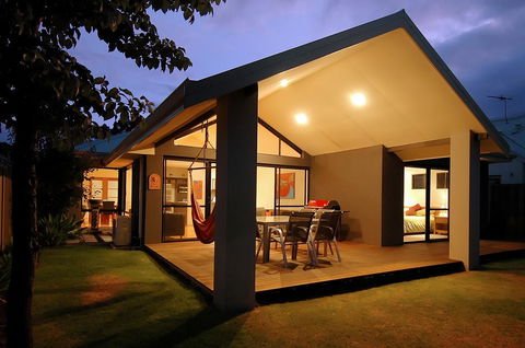 THE SANCTUARY LUXURY HOLIDAY HOME - Dalby Accommodation 27