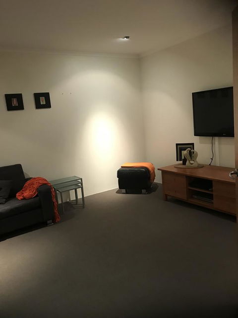 THE SANCTUARY LUXURY HOLIDAY HOME - Dalby Accommodation 22