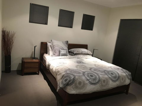 THE SANCTUARY LUXURY HOLIDAY HOME - Dalby Accommodation 1