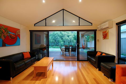 THE SANCTUARY LUXURY HOLIDAY HOME - Dalby Accommodation 16
