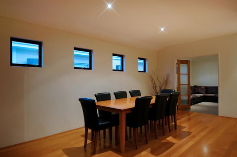 THE SANCTUARY LUXURY HOLIDAY HOME - Dalby Accommodation 20