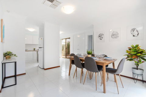 Applecross Village Residence - Dalby Accommodation 10