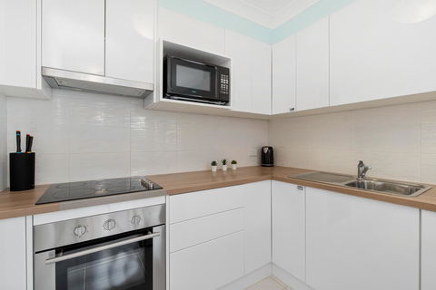 Applecross Village Residence - Dalby Accommodation 12