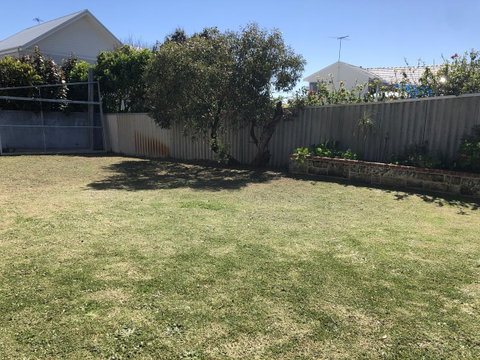Beach Studio - Dalby Accommodation 13