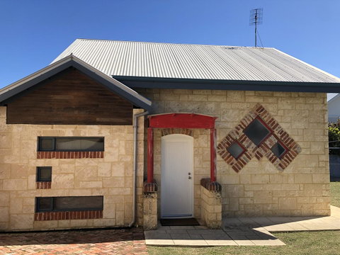 Beach Studio - Dalby Accommodation 1