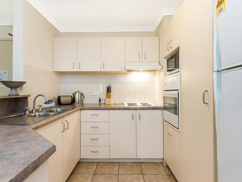 James On The Park - Executive Escapes - Dalby Accommodation 17