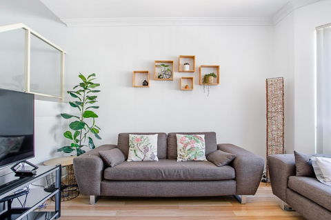 Jane Residence - Dalby Accommodation 4