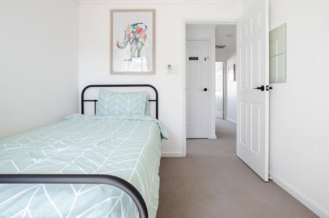 Jane Residence - Dalby Accommodation 34