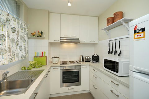 Freo Apartment - Dalby Accommodation 2