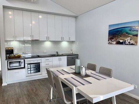 17 By The Sea - Dalby Accommodation 9