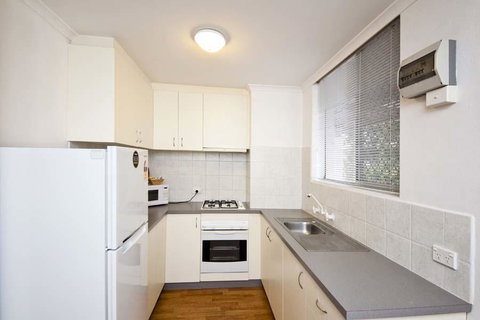 Cunningham Terrace 8 - Dalby Accommodation 3