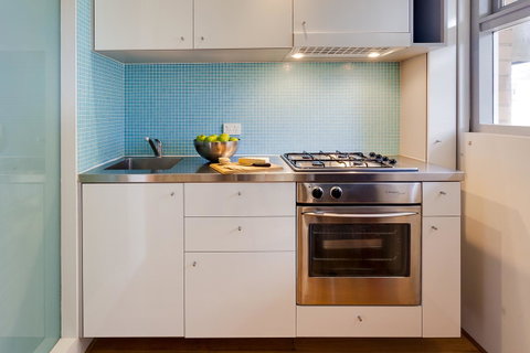 Cottesloe Tree Top Studio - Executive Escapes - Dalby Accommodation 14
