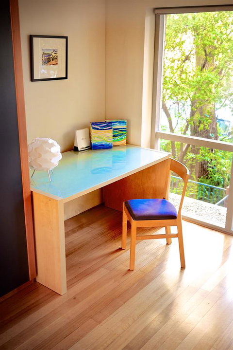 Cottesloe Tree Top Studio - Executive Escapes - Dalby Accommodation 13