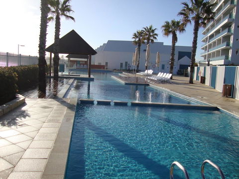 A 406 FANTASTIC OCEAN BEACH And MARINA VIEW APT - MANDURAH - Dalby Accommodation 25