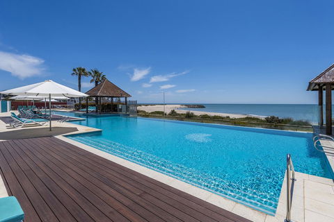 A 406 FANTASTIC OCEAN BEACH And MARINA VIEW APT - MANDURAH - Dalby Accommodation 1