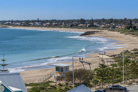 A 406 FANTASTIC OCEAN BEACH And MARINA VIEW APT - MANDURAH - Dalby Accommodation 5