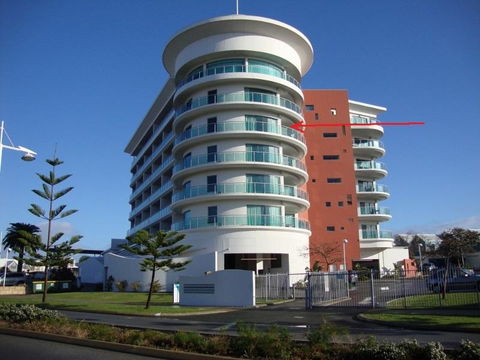 A 406 FANTASTIC OCEAN BEACH And MARINA VIEW APT - MANDURAH - Dalby Accommodation 26